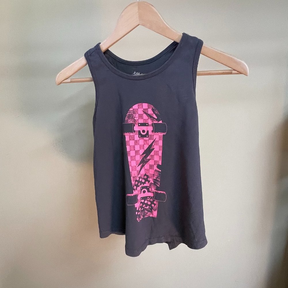 Tea Collection, Sleeveless Graphic Skateboard T-Shirt, hi-lo hem, Girls Size 10